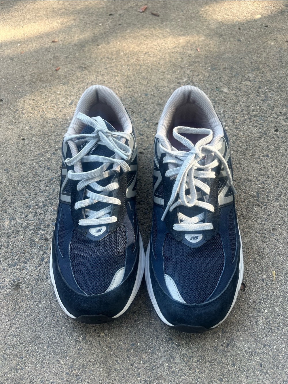 New Balance 990v6 Men’s Navy and White Athletic Sneakers Size 9.5